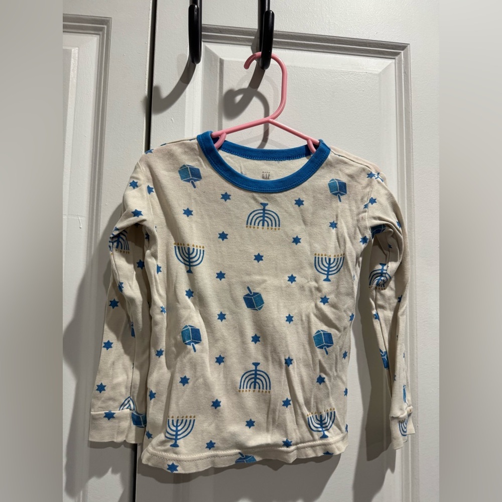 GAP Kids Cream and Blue Hanukkah Long Sleeve Tee